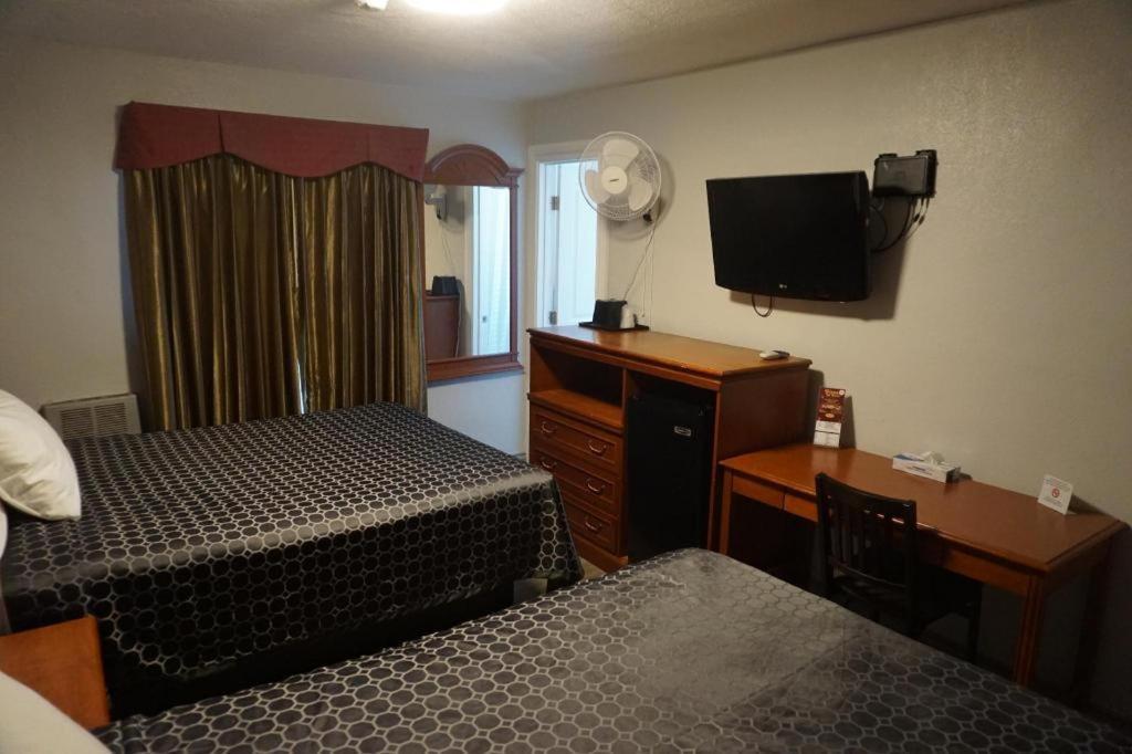 Las Palmas Hotel — Photos 1
